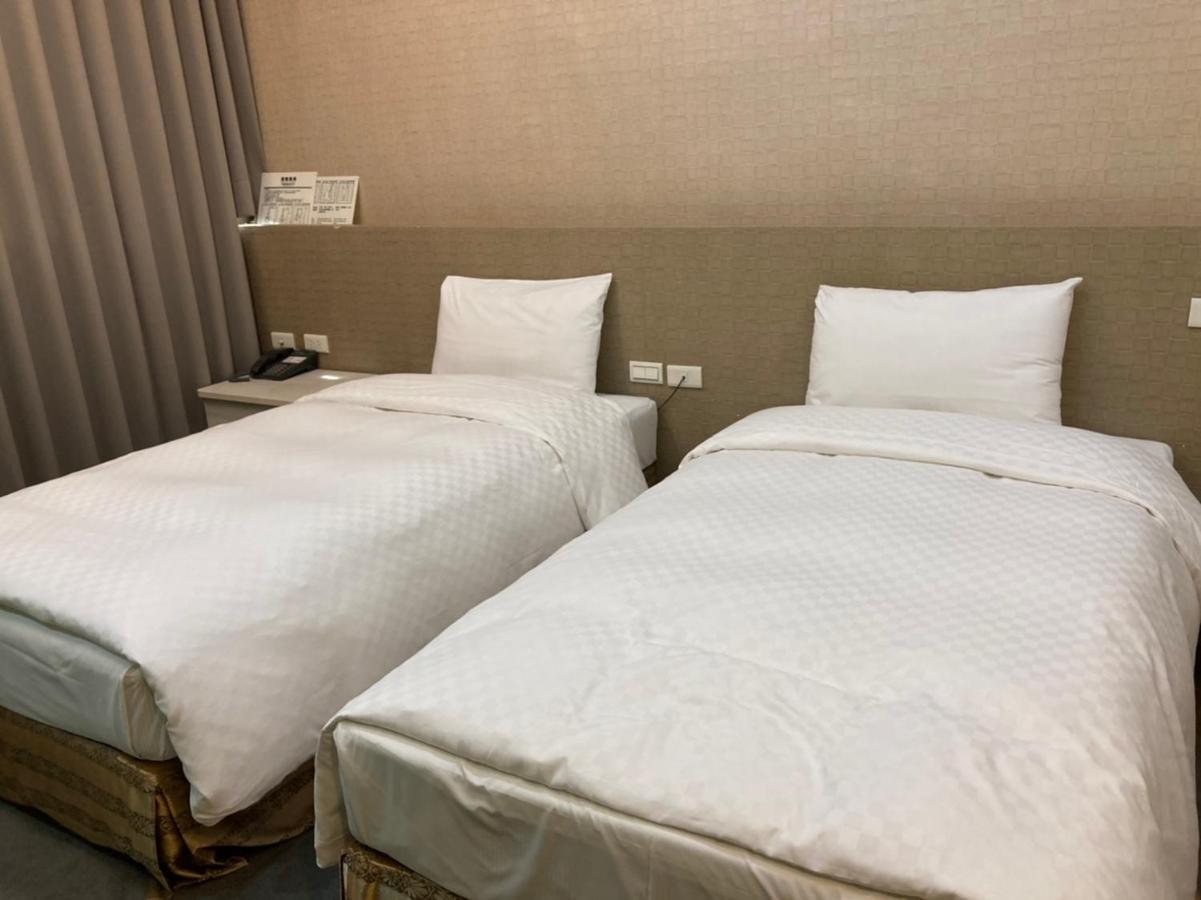 Shun-Yi Business Hotel Chiayi City Exterior photo