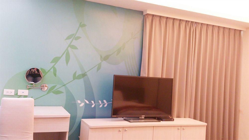 Shun-Yi Business Hotel Chiayi City Exterior photo